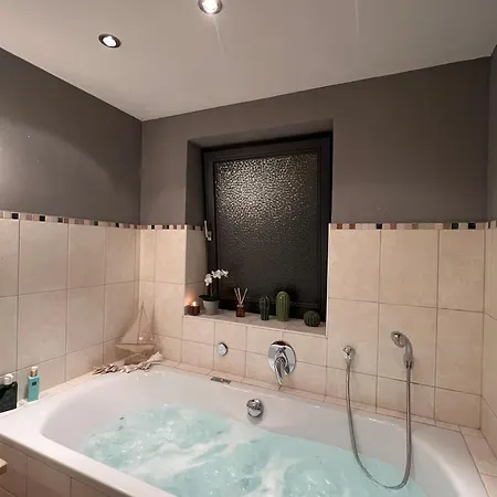 Apartment Thermen-glueck 3br 100qm Whirlpool-badewanne
