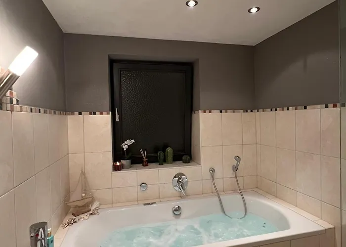 Thermen-glueck 3br 100qm Whirlpool-badewanne Lejlighed *